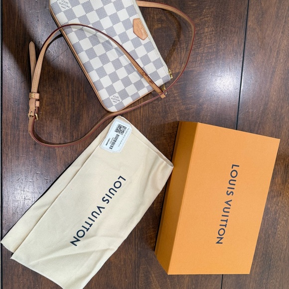 HAND PAINTED Louis Vuitton Damier Azur Double Zip Pochette with Vachetta Strap - Picture 1 of 16